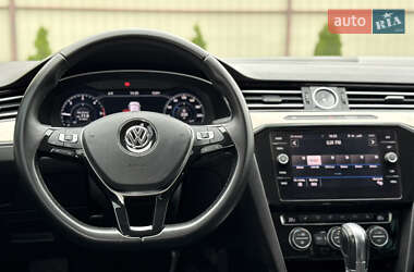 Седан Volkswagen Passat 2018 в 