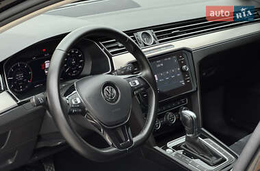 Седан Volkswagen Passat 2018 в 