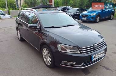 Універсал Volkswagen Passat 2011 в Харкові