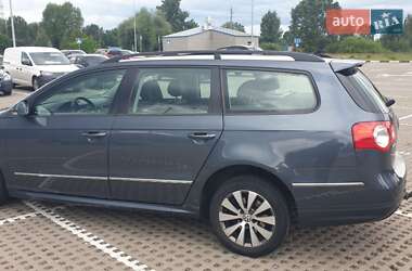 Универсал Volkswagen Passat 2010 в 