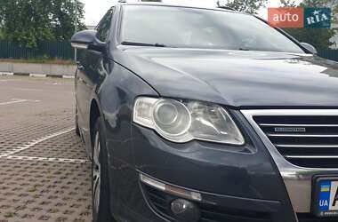 Универсал Volkswagen Passat 2010 в 