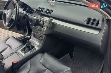 Универсал Volkswagen Passat 2010 в 