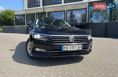 Універсал Volkswagen Passat 2015 в Рівному