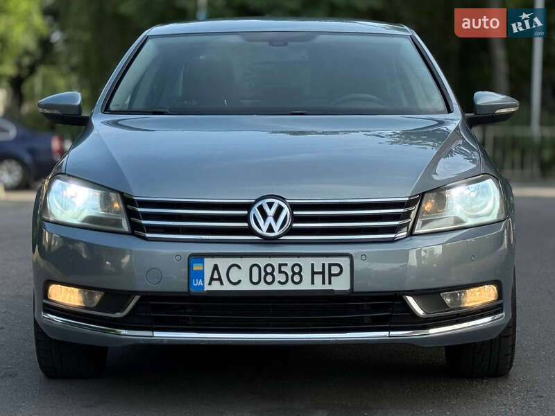 Седан Volkswagen Passat 2011 в Дніпрі