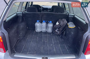 Универсал Volkswagen Passat 2000 в 