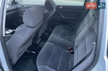Универсал Volkswagen Passat 2000 в 