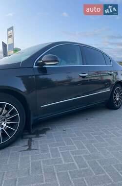 Седан Volkswagen Passat 2007 в Житомире