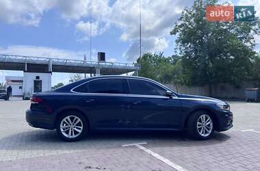 Седан Volkswagen Passat 2020 в Виннице