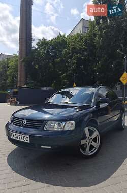 Седан Volkswagen Passat 1998 в Харкові