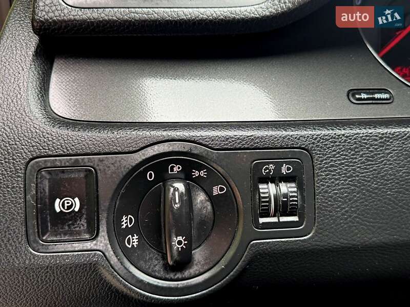 Універсал Volkswagen Passat 2005 в Хмельницькому