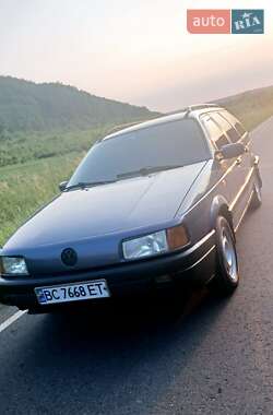 Универсал Volkswagen Passat 1993 в Львове