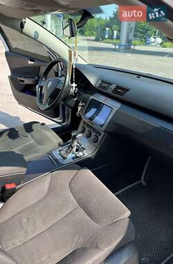 Седан Volkswagen Passat 2005 в 