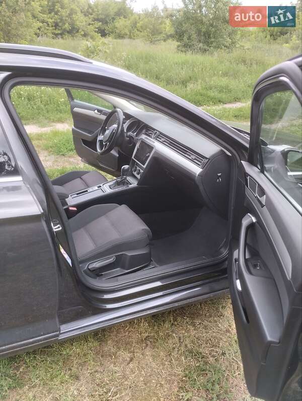 Универсал Volkswagen Passat 2018 в Шепетовке фото 22 Универсал Volkswagen Passat 2018 в Шепетовке