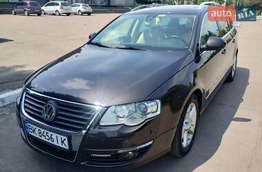 Универсал Volkswagen Passat 2009 в Ровно