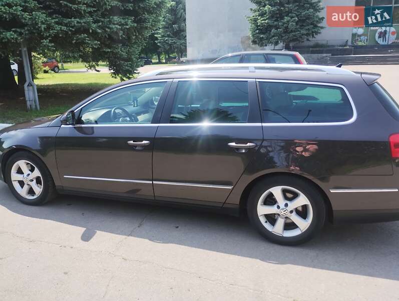 Универсал Volkswagen Passat 2009 в Ровно