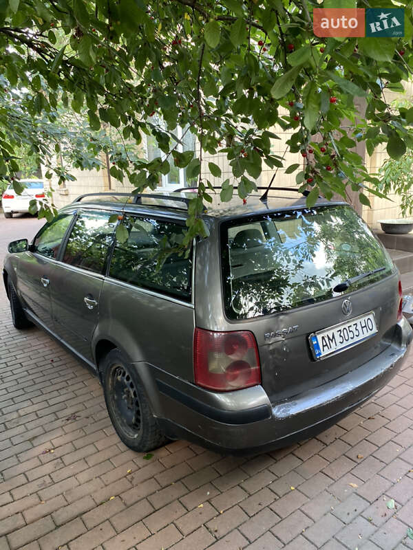 Универсал Volkswagen Passat 2002 в Житомире