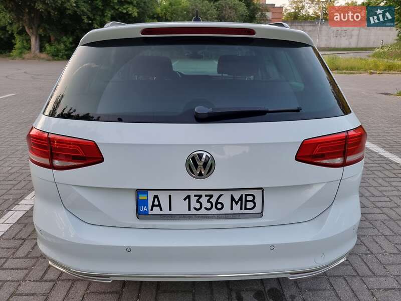 Универсал Volkswagen Passat 2015 в Киеве