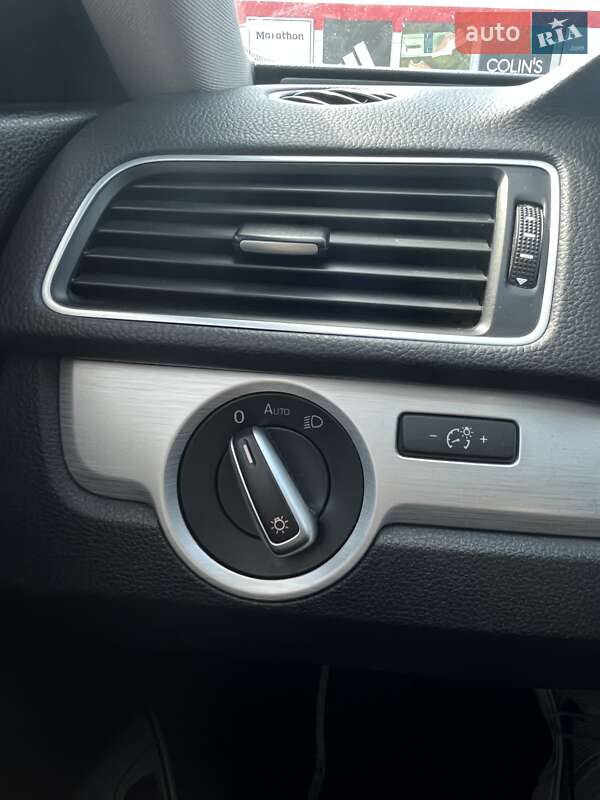 Седан Volkswagen Passat 2012 в Ровно