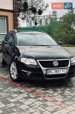 Універсал Volkswagen Passat 2010 в Бродах