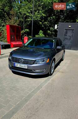 Седан Volkswagen Passat 2015 в Тернополе