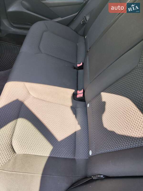 Седан Volkswagen Passat 2012 в Борисполе фото 14 Седан Volkswagen Passat 2012 в Борисполе