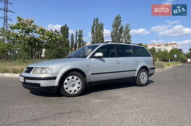 Универсал Volkswagen Passat 2000 в 