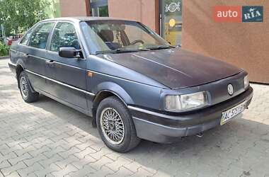 Седан Volkswagen Passat 1989 в Луцке