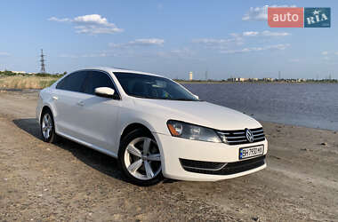 Седан Volkswagen Passat 2013 в Одесі