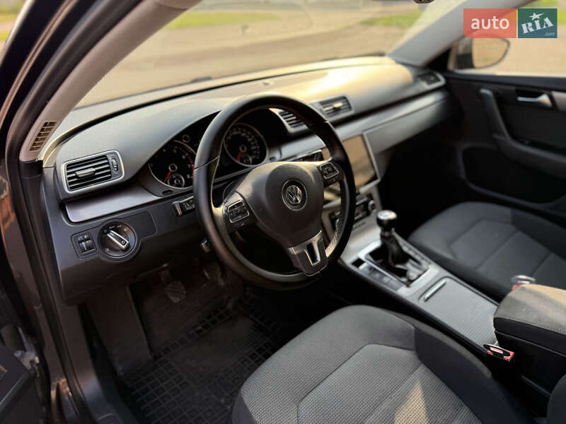 Универсал Volkswagen Passat 2011 в Чернигове
