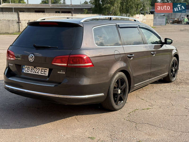 Универсал Volkswagen Passat 2011 в Чернигове