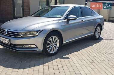 Седан Volkswagen Passat 2018 в Мукачевому