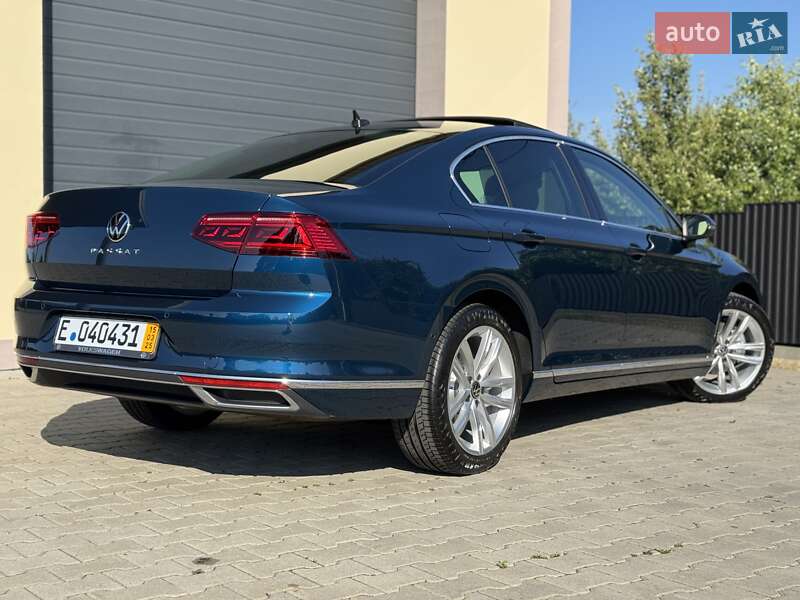 Седан Volkswagen Passat 2020 в Стрию