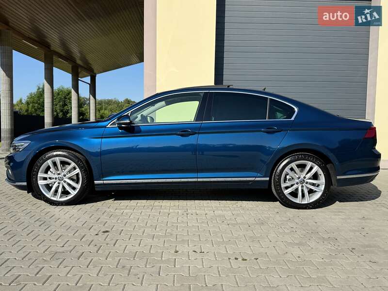 Седан Volkswagen Passat 2020 в Стрию