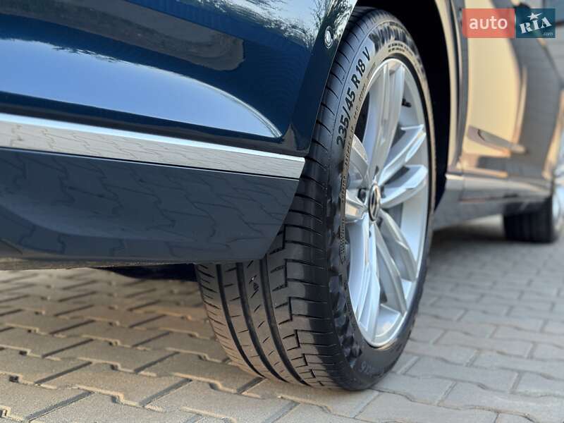 Седан Volkswagen Passat 2020 в Стрию