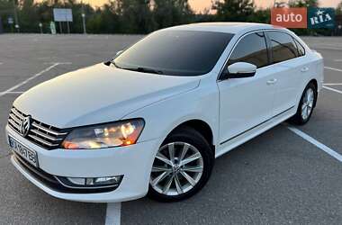 Седан Volkswagen Passat 2014 в Киеве