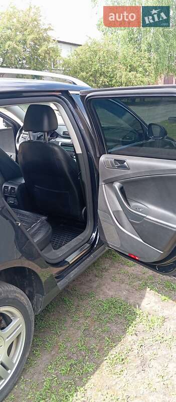 Універсал Volkswagen Passat 2010 в Сумах