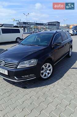 Универсал Volkswagen Passat 2011 в Черновцах