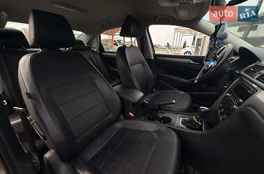 Седан Volkswagen Passat 2015 в 