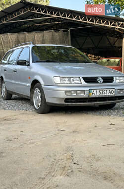 Универсал Volkswagen Passat 1996 в Киеве