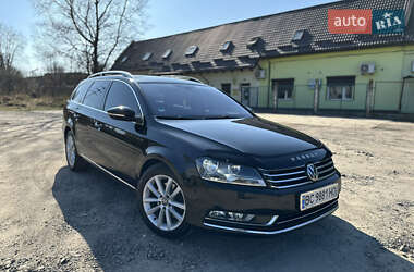Універсал Volkswagen Passat 2011 в Львові