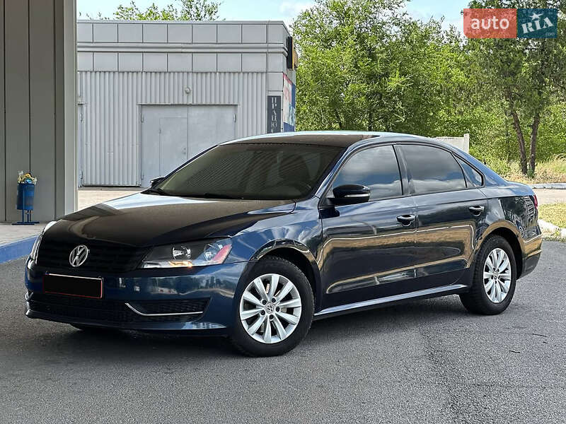 Седан Volkswagen Passat 2014 в Дніпрі фото Седан Volkswagen Passat 2014 в Дніпрі