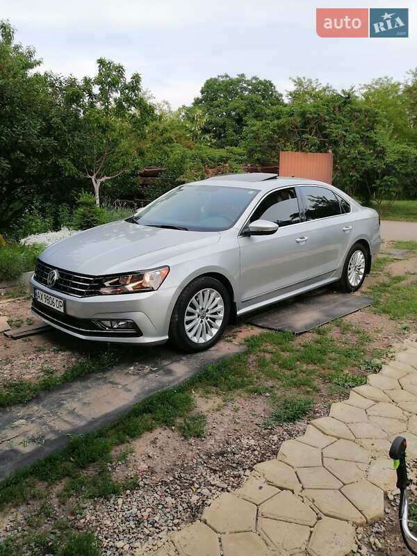 Седан Volkswagen Passat 2016 в 