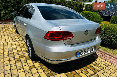 Седан Volkswagen Passat 2011 в 