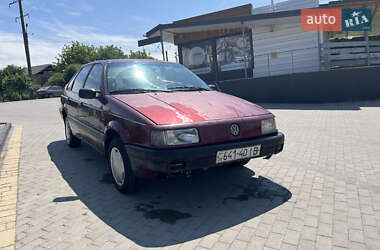 Седан Volkswagen Passat 1991 в Городенці