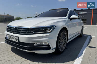 Седан Volkswagen Passat 2016 в Виннице