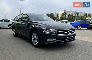 Универсал Volkswagen Passat 2020 в 