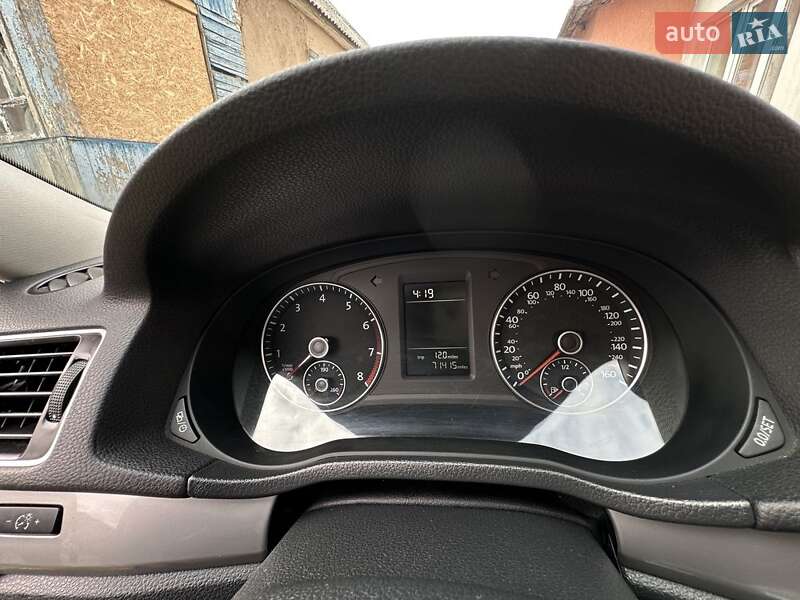 Седан Volkswagen Passat 2014 в Харькове фото 5 Седан Volkswagen Passat 2014 в Харькове