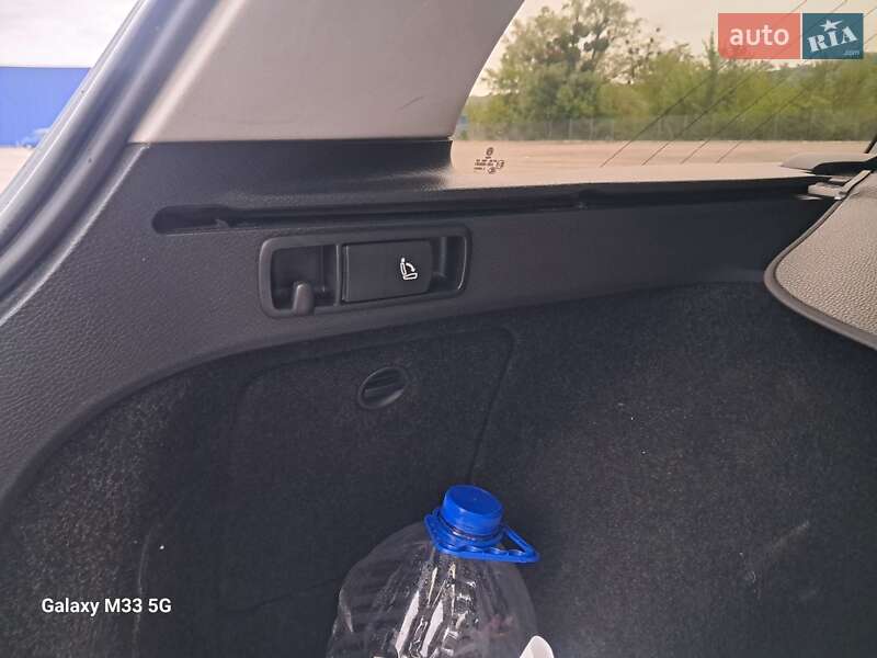 Универсал Volkswagen Passat 2011 в Черновцах