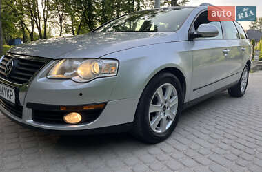 Універсал Volkswagen Passat 2009 в 