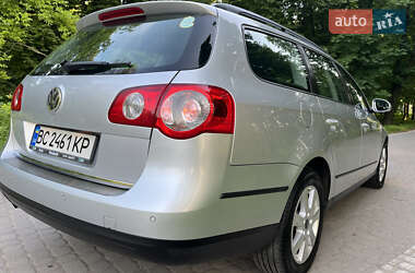 Універсал Volkswagen Passat 2009 в 